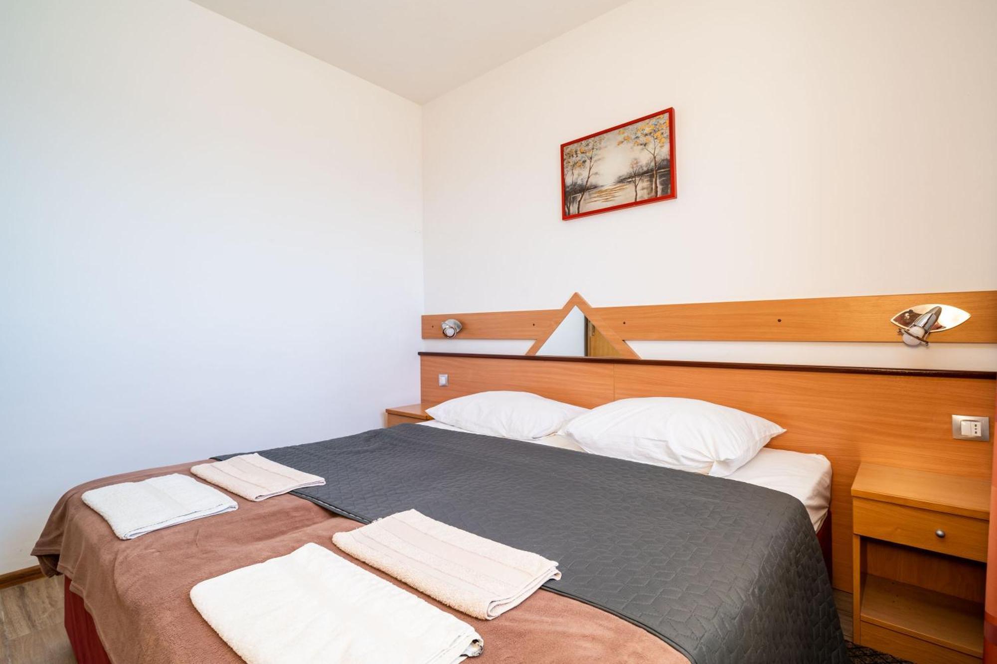 Apartments Klis مْليني الغرفة الصورة